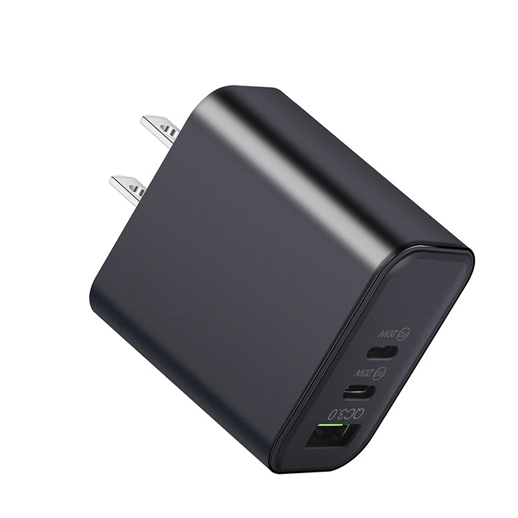 2024 New Products 40w Dual Usb-c Pd Fast Type C Charger Univasal Chargers Port Phone Mini Usb C Wall Charger Charging